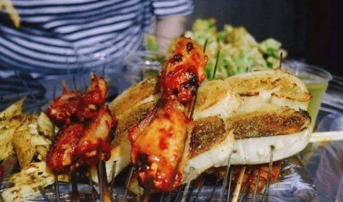 瓜哥老板吃烧烤视频